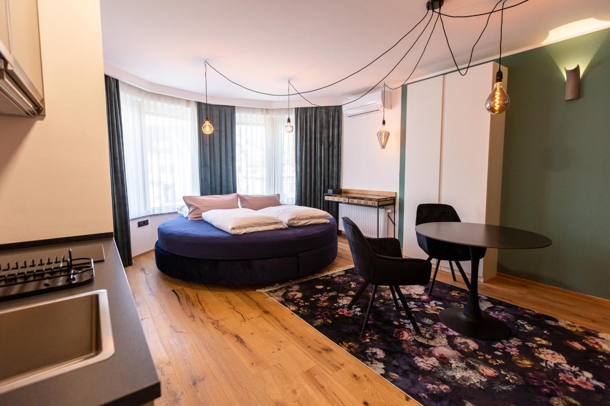 Kavenija Apartmaji - Free Parking Maribor Luaran gambar