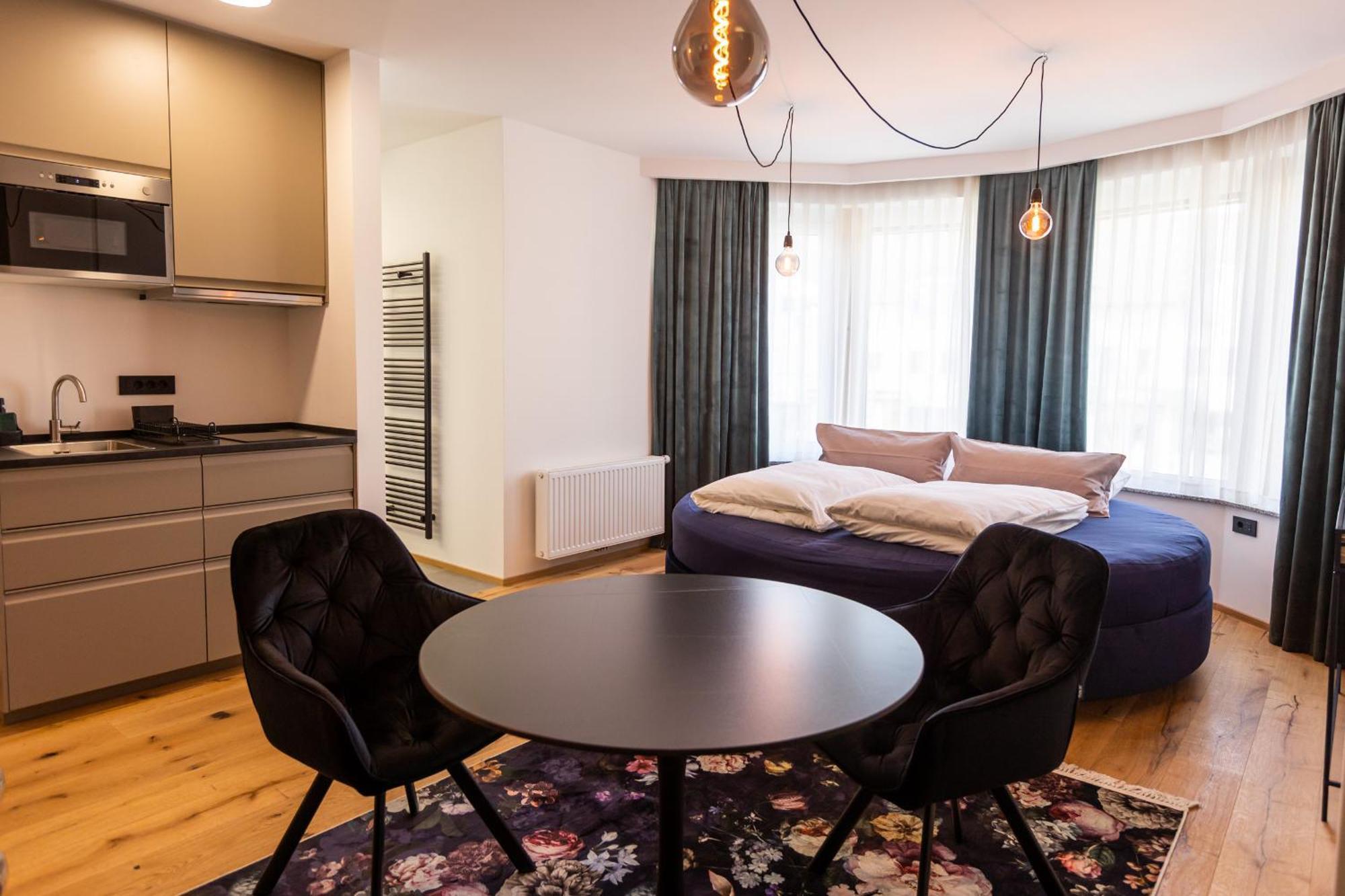 Kavenija Apartmaji - Free Parking Maribor Luaran gambar