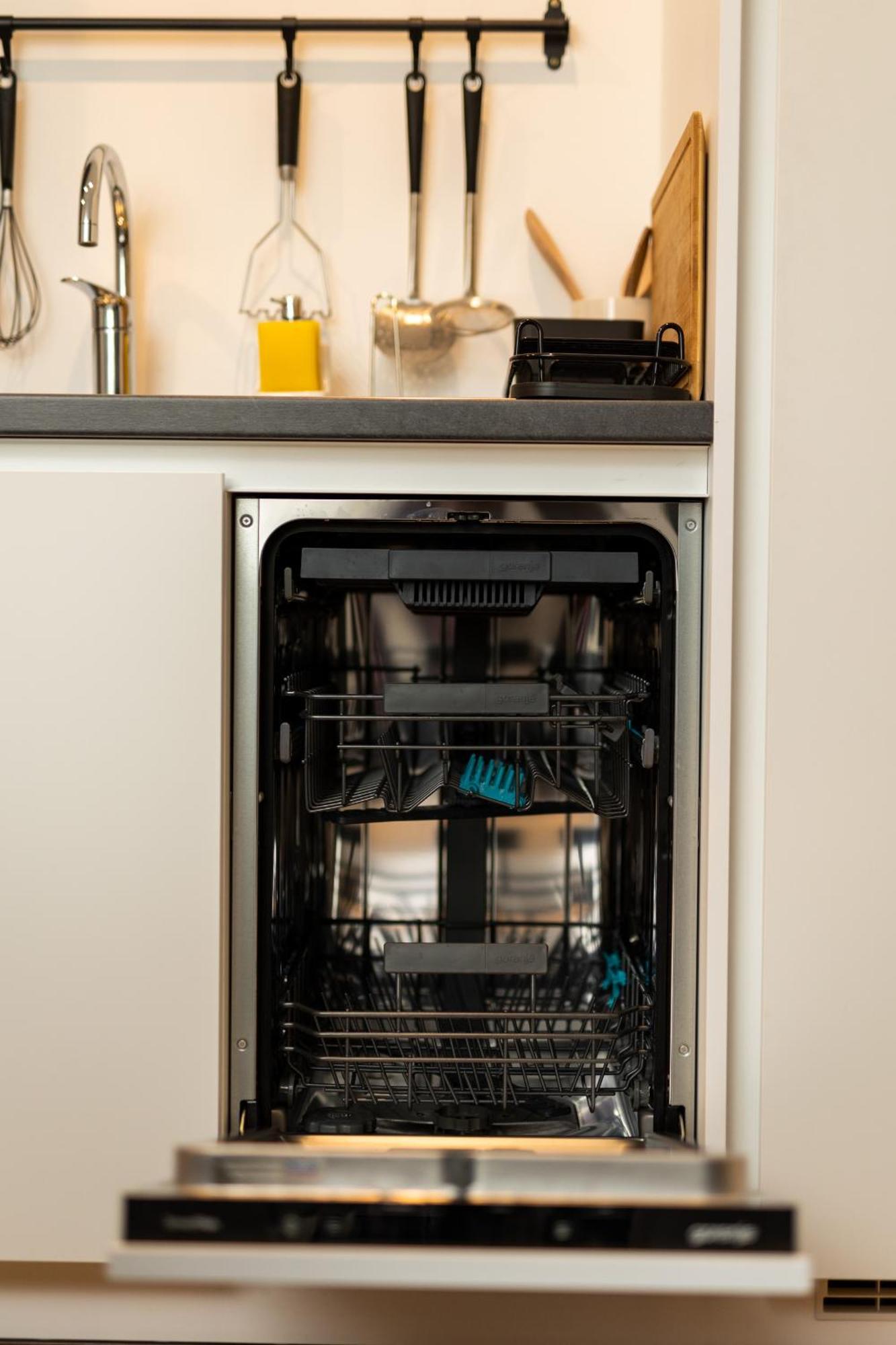 Kavenija Apartmaji - Free Parking Maribor Luaran gambar